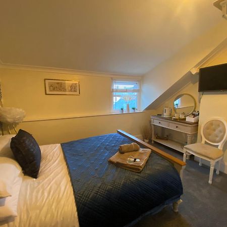 Butterfly Guest House Porthcawl Extérieur photo