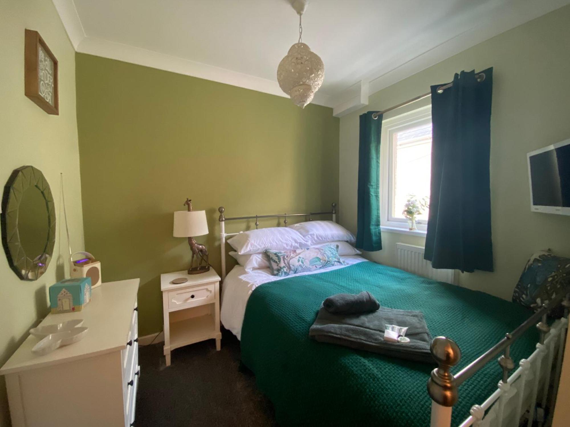 Butterfly Guest House Porthcawl Extérieur photo