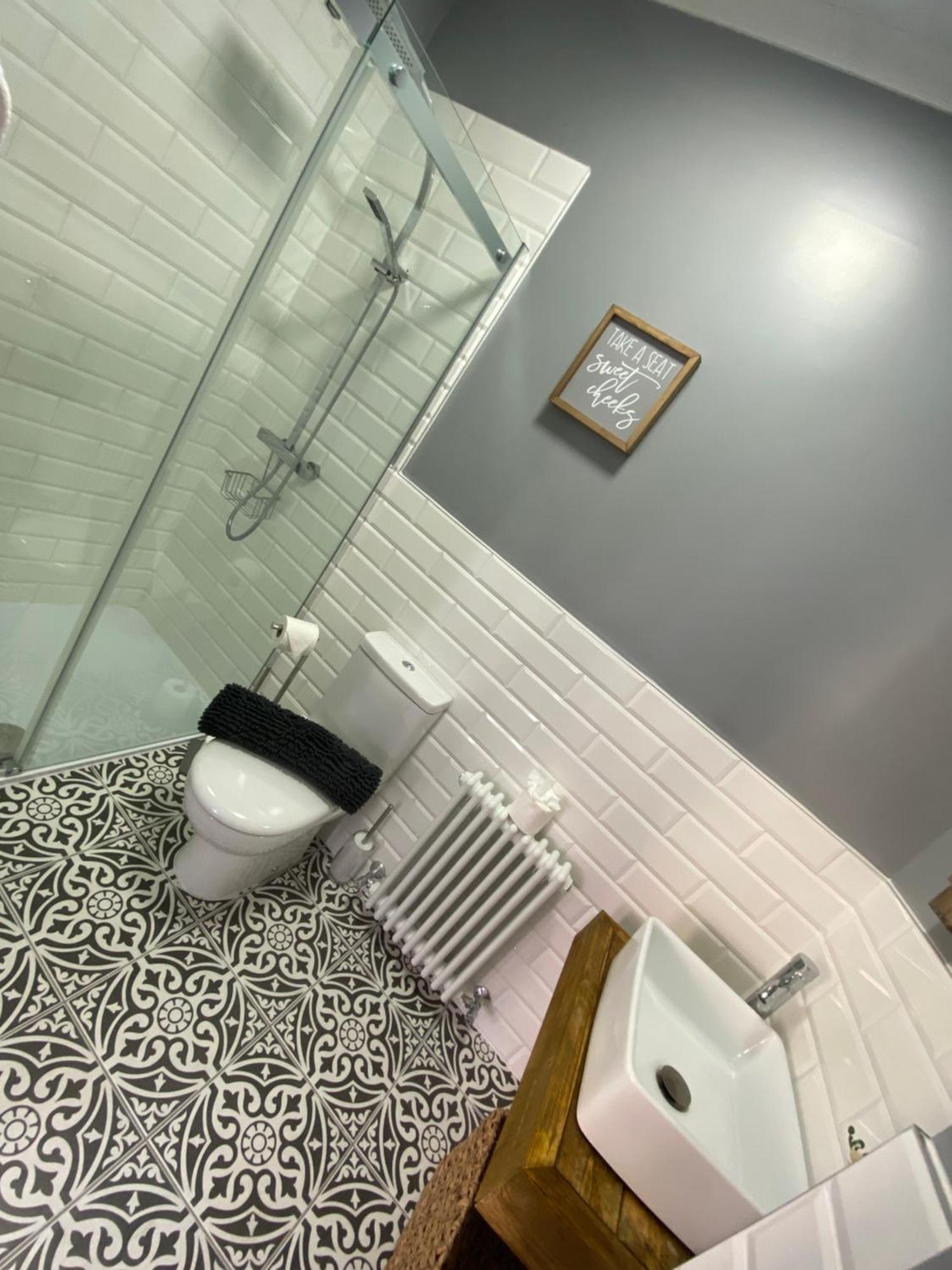 Butterfly Guest House Porthcawl Extérieur photo